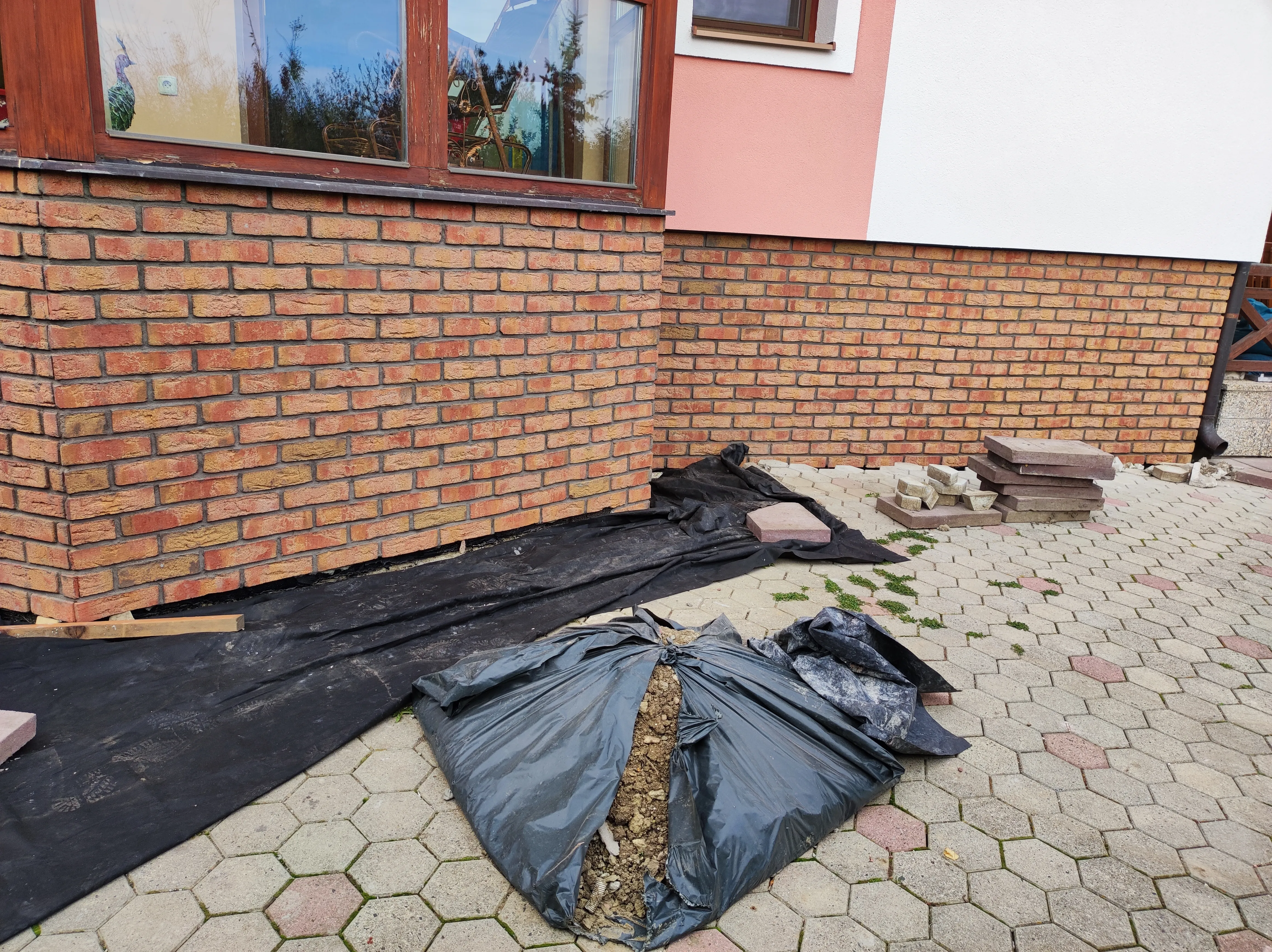 Obklady a Dlažby 81