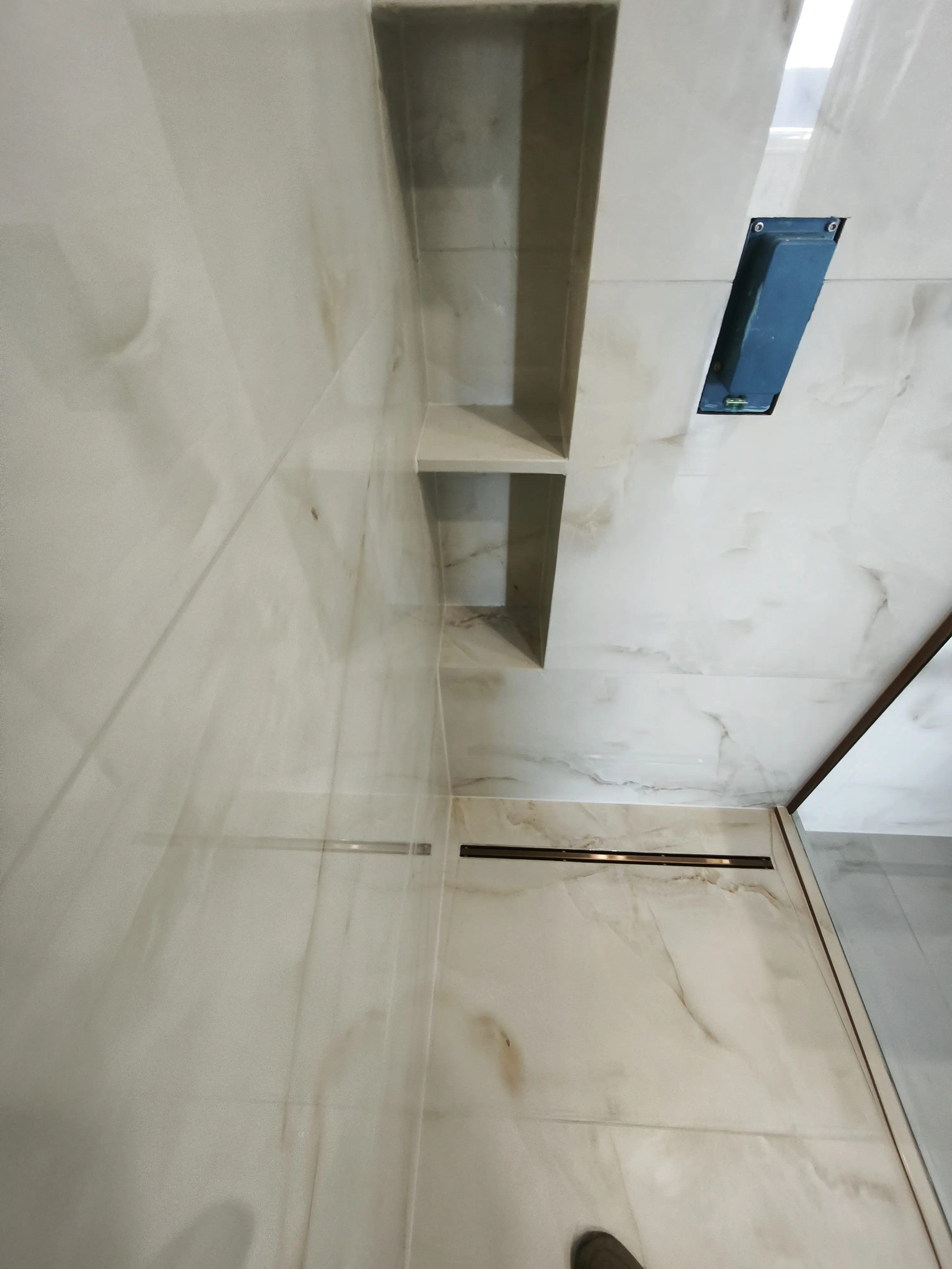 Obklady a Dlažby 131